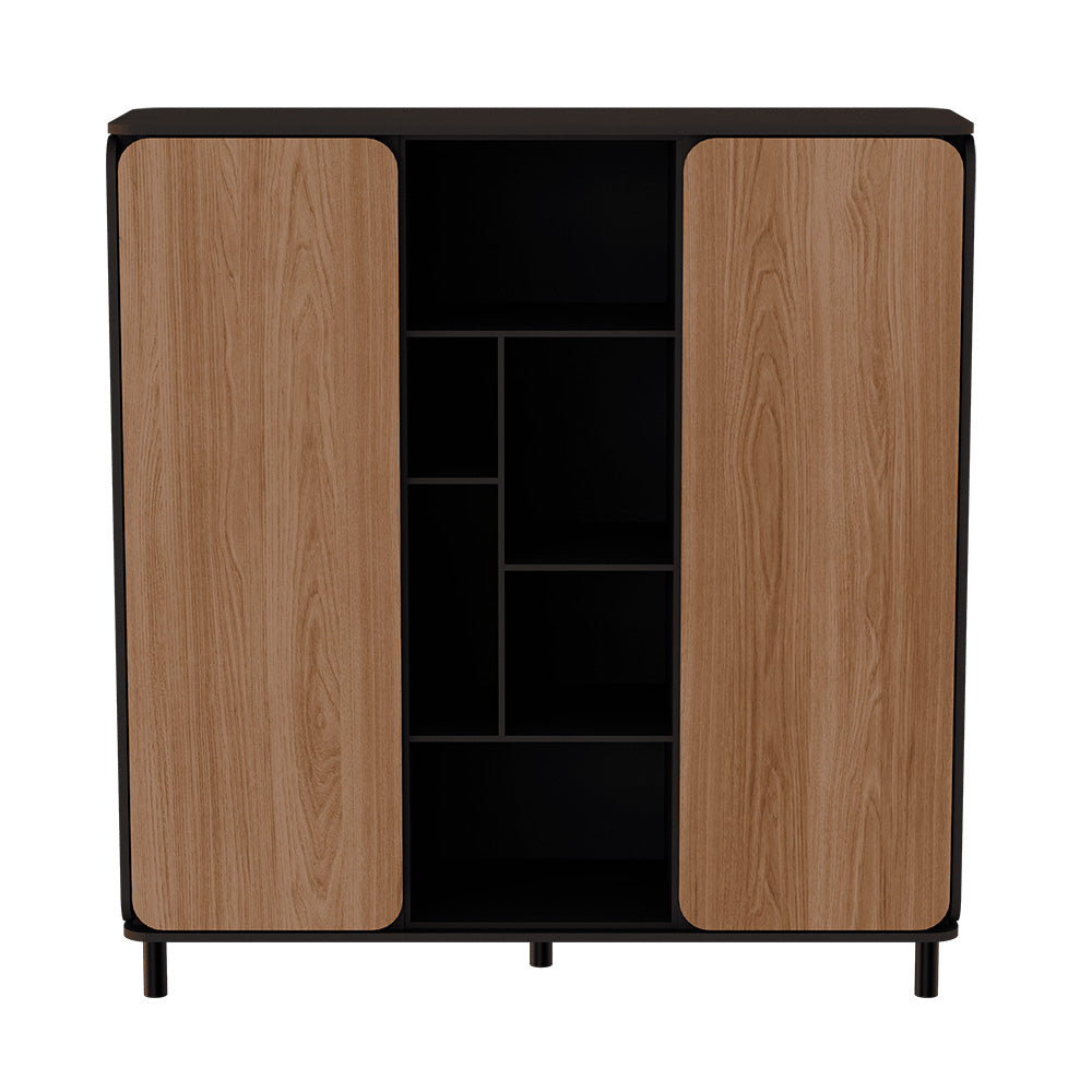 A imagem mostra o armário Appennini Large na cor chumbo de frente, com as portas fechadas.