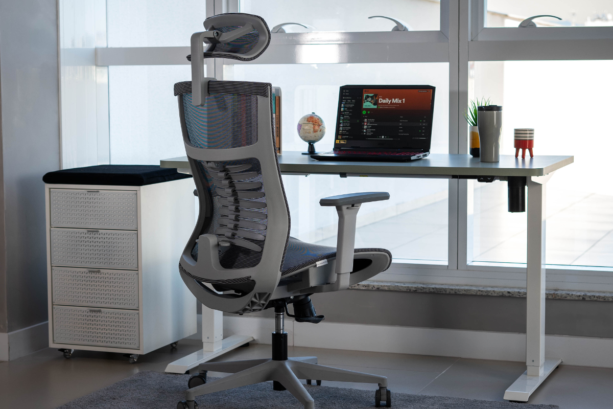 O que a Melhor Cadeira Ergonômica para a Coluna precisa ter?