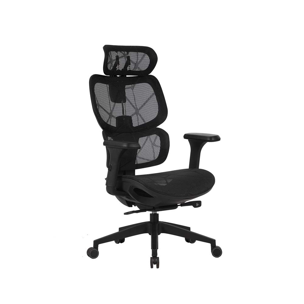 Estrutura lateral robusta e assento com proteção automática, oferecendo estabilidade e conforto